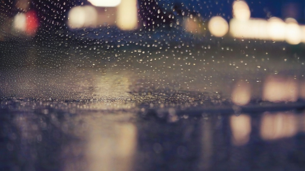 雨雪交织与寒潮突袭：解码极端天气的气象密码